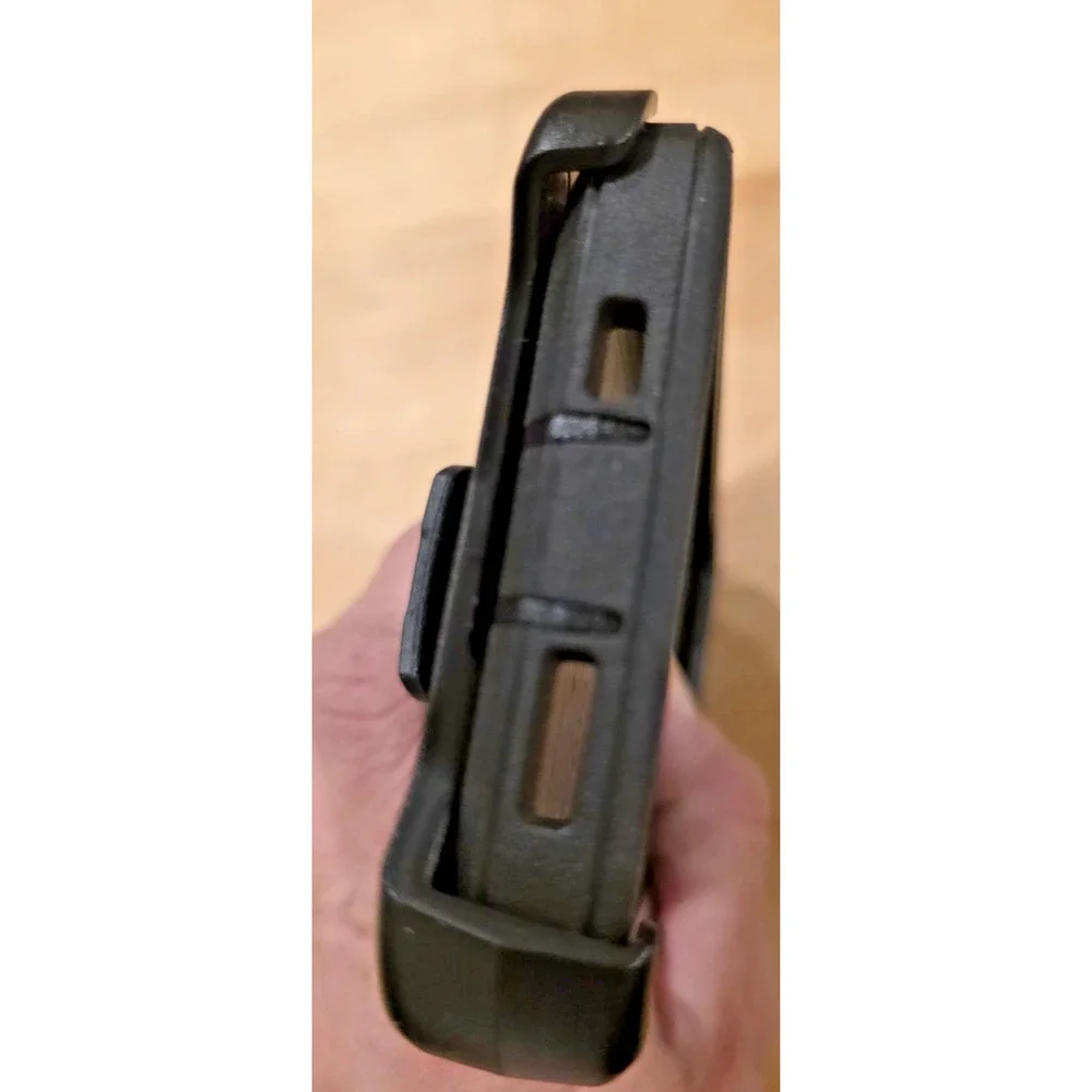 OtterBox Defender Pro Case w/ Holster for Apple iPhone 15 Pro Black Rugged Cover